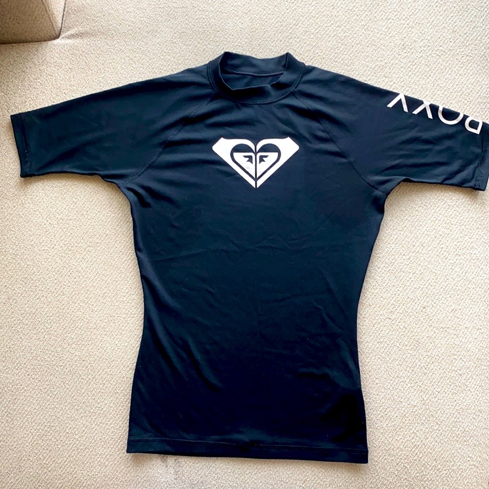 Roxy Rashguard. size S. Nice condition 🌊☀️